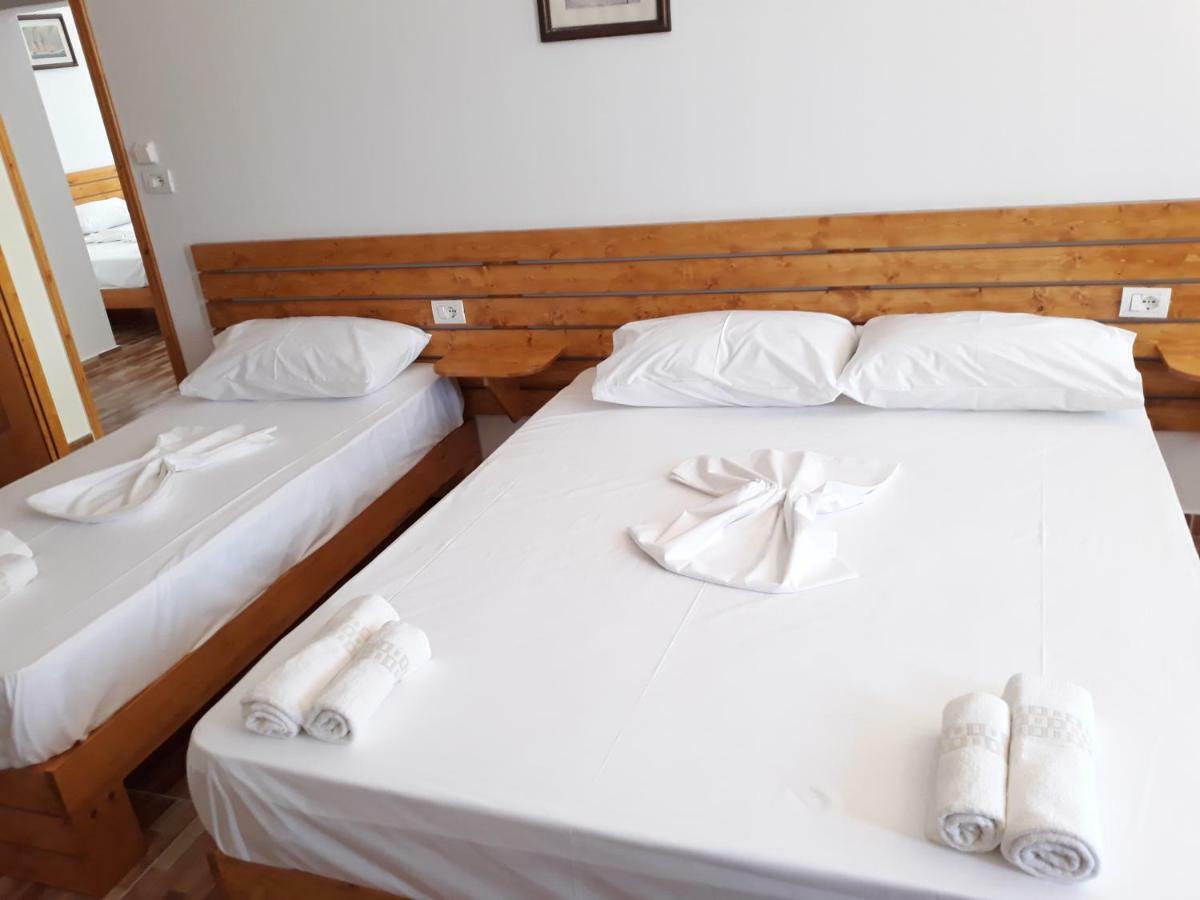 Beleris Rooms Himare Luaran gambar