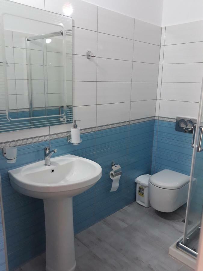 Beleris Rooms Himare Luaran gambar
